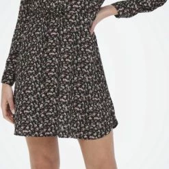 Uitgang 🎉 ONLY ONLCORY L/S V-NECK TUNIC WVN NOOS Dames - Maat M 🛒 -dameskleding Verkoop 311x840 2