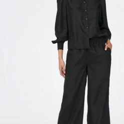 Groothandel 👍 Jacqueline De Yong Blouse Jdyjackie L/s 👚 Shirt Wvn 15268402 Black Dames Maat - L 🛒 -dameskleding Verkoop 474x840