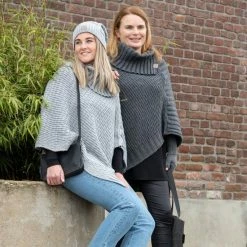 Kopen 🎉 Knit Factory Nicky Gebreide Dames Poncho - Antraciet - One Size - Met Opstaande Kraag 🤩 -dameskleding Verkoop 550x550 10