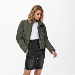 Kopen 🎉 ONLY ONLDOLLY SHORT PUFFER JACKET OTW NOOS Dames Jas - Maat L 🌟 -dameskleding Verkoop 550x552 2