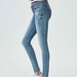 Gloednieuw 🌟 LTB 👖 Jeans LTB Julita X 👖 Jeans Volwassenen Lichtblauw 😍 -dameskleding Verkoop 550x733 113