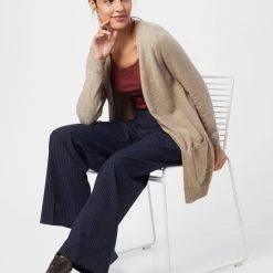 Beste recensies van 🛒 ONLY ONLLESLY L/S OPEN CARDIGAN KNT Dames Vest - Maat L 🔥 -dameskleding Verkoop 550x733 264