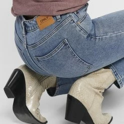 Gloednieuw โค๏ธ ONLY EMILY LIFE High Waist Straight Fit Dames ๐ Jeans - Maat W31 X L30 โจ 34 Gloednieuw โค๏ธ ONLY EMILY LIFE High Waist Straight Fit Dames ๐ Jeans - Maat W31 X L30 โจ -dameskleding Verkoop 550x733 335