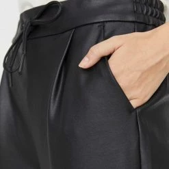 Goedkoop 🎉 VERO MODA VMEVA MR LOOSE STRING 🧥 COATED PNT GA NOOS Dames Broeken - Maat M X L34 🛒 -dameskleding Verkoop 550x733 480