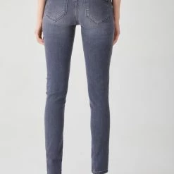 Top 10 π LTB π Jeans LTB Nicole π Jeans Volwassenen Lichtblauw π 16 Top 10 π LTB π Jeans LTB Nicole π Jeans Volwassenen Lichtblauw π -dameskleding Verkoop 550x786 10