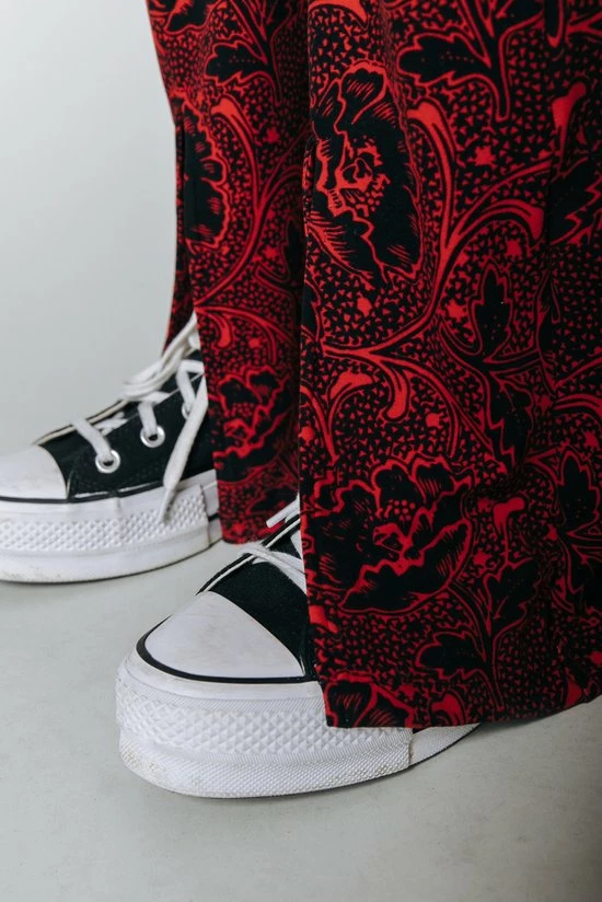 Nieuw π Colourful Rebel Darcy Big Flower Broek Rood Dames - Wijduitlopende Fit - Polyester - M π 3 Nieuw π Colourful Rebel Darcy Big Flower Broek Rood Dames - Wijduitlopende Fit - Polyester - M π - Afbeelding 3