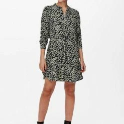 Nieuw 🔔 ONLY ONLCORY L/S V-NECK TUNIC WVN NOOS Dames T-shirt - Maat M ✨ -dameskleding Verkoop 550x825 246