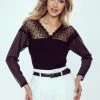 Nieuw 😀 Eldar Konstacja Stijlvolle Dames Blouse Met Kant Op De V- Hals En Mouwen Zwart,. M 🤩