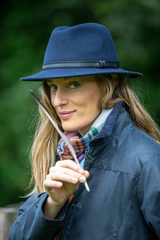 Gloednieuw 𧨠MGO Leisure Wear MGO Waxjas Meghan Dames - 100% Gewaxt Katoen - Gewatteerd - Winddicht En Waterdicht - Blauw - Maat L π€© 4 Gloednieuw 𧨠MGO Leisure Wear MGO Waxjas Meghan Dames - 100% Gewaxt Katoen - Gewatteerd - Winddicht En Waterdicht - Blauw - Maat L π€© - Afbeelding 4